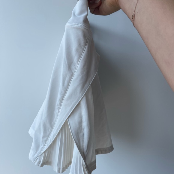 Lululemon Tennis Skirt - Picture 4 of 5